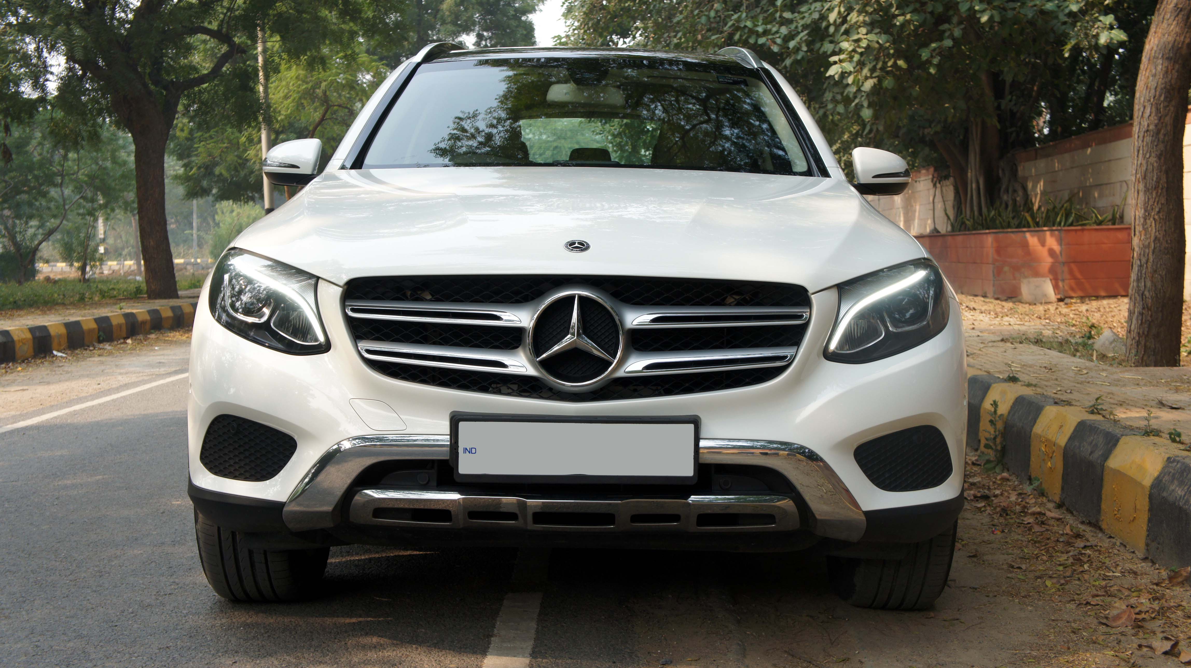 Mercedes-Benz GLC 220D (4-MATIC SPORT)