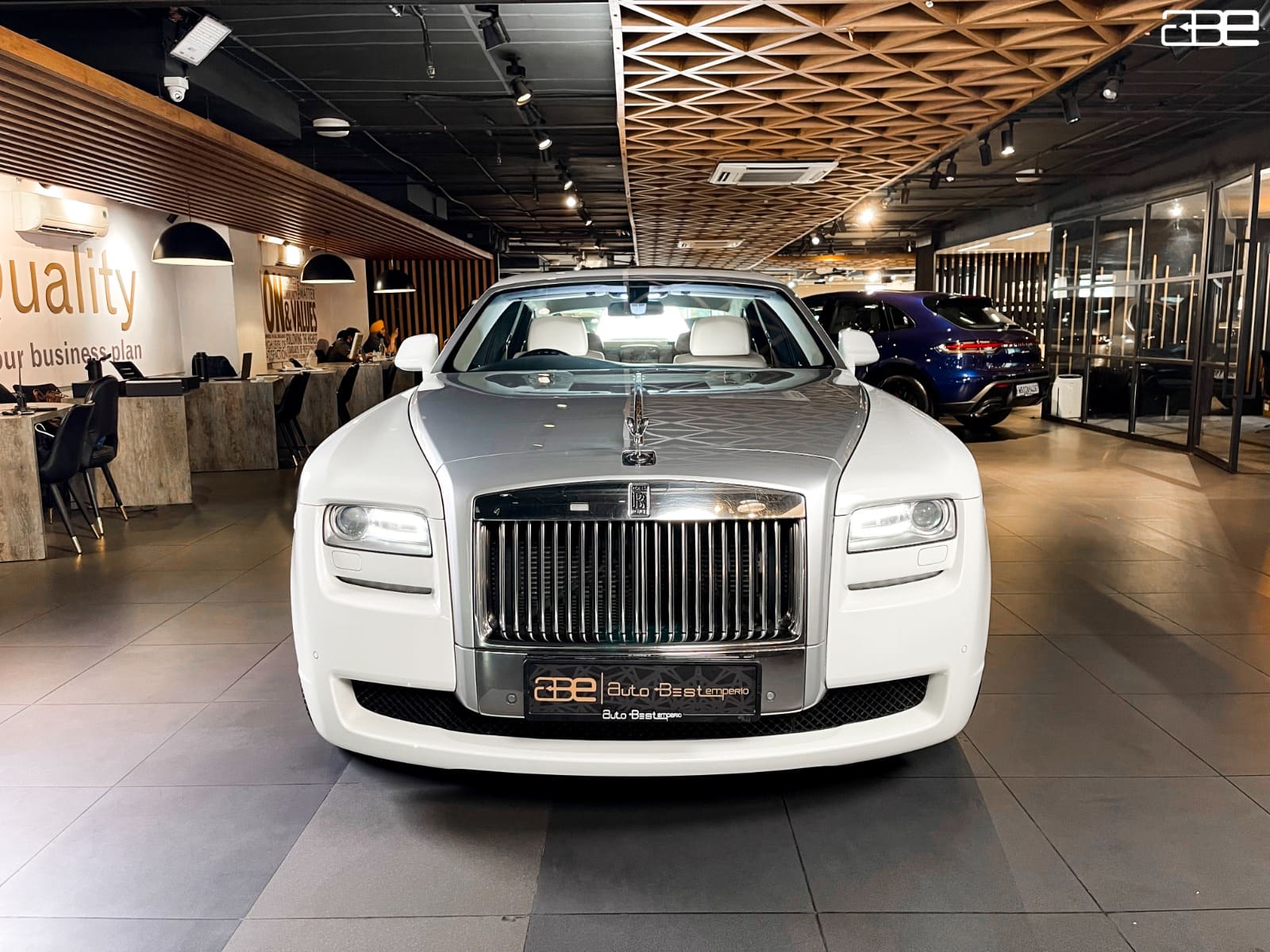ROLLS ROYCE GHOST 6.6L
