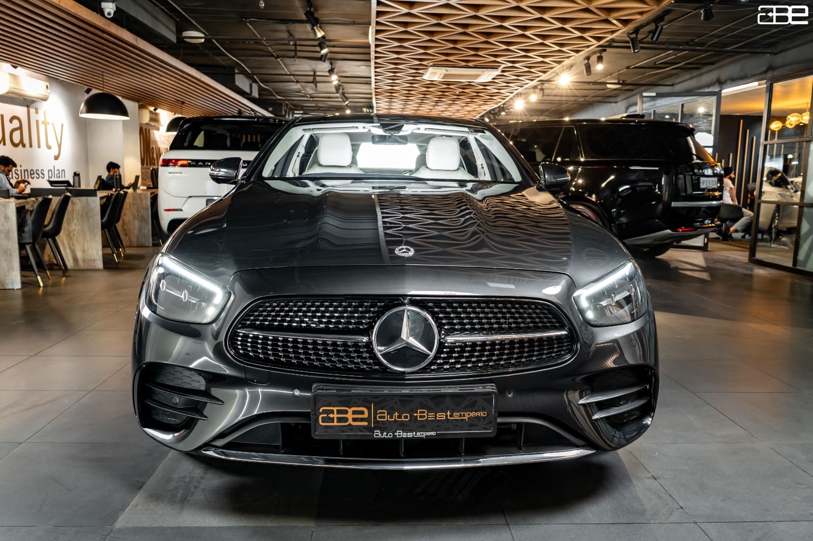 Mercedes-Benz E-Class E-200 AMG LINE