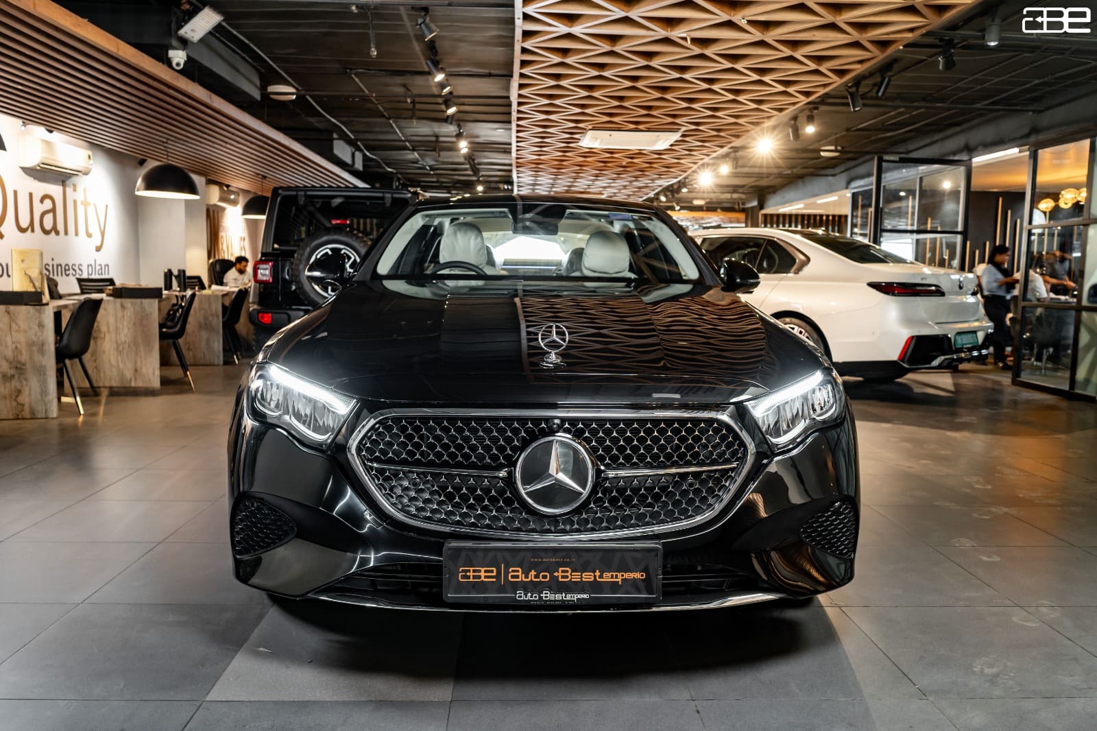Mercedes-Benz E-Class E200