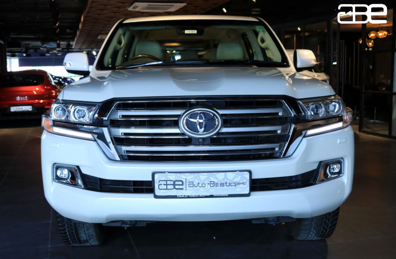 Toyota LAND CRUISER 200 VX V8