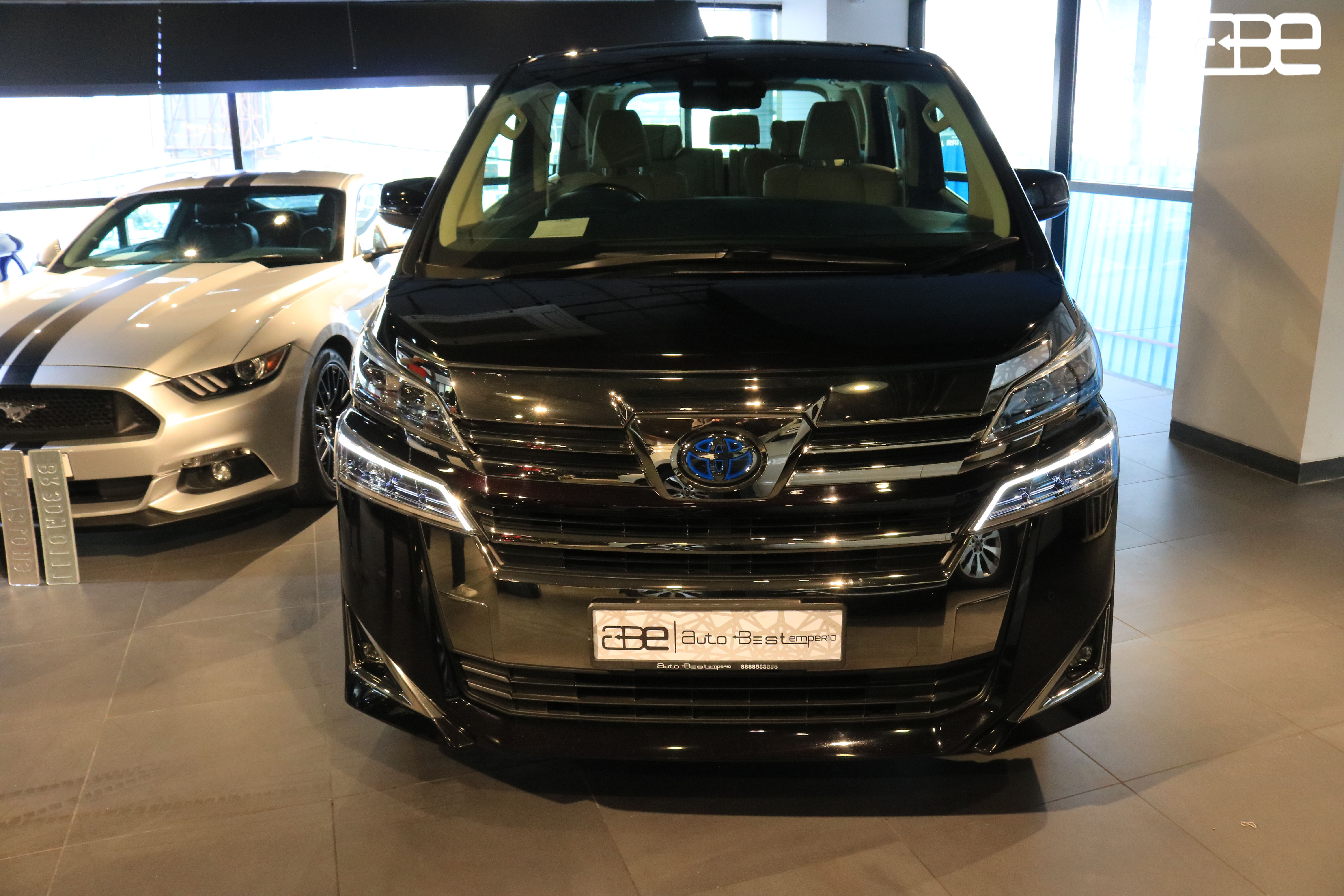 Toyota VELLFIRE HYBRID