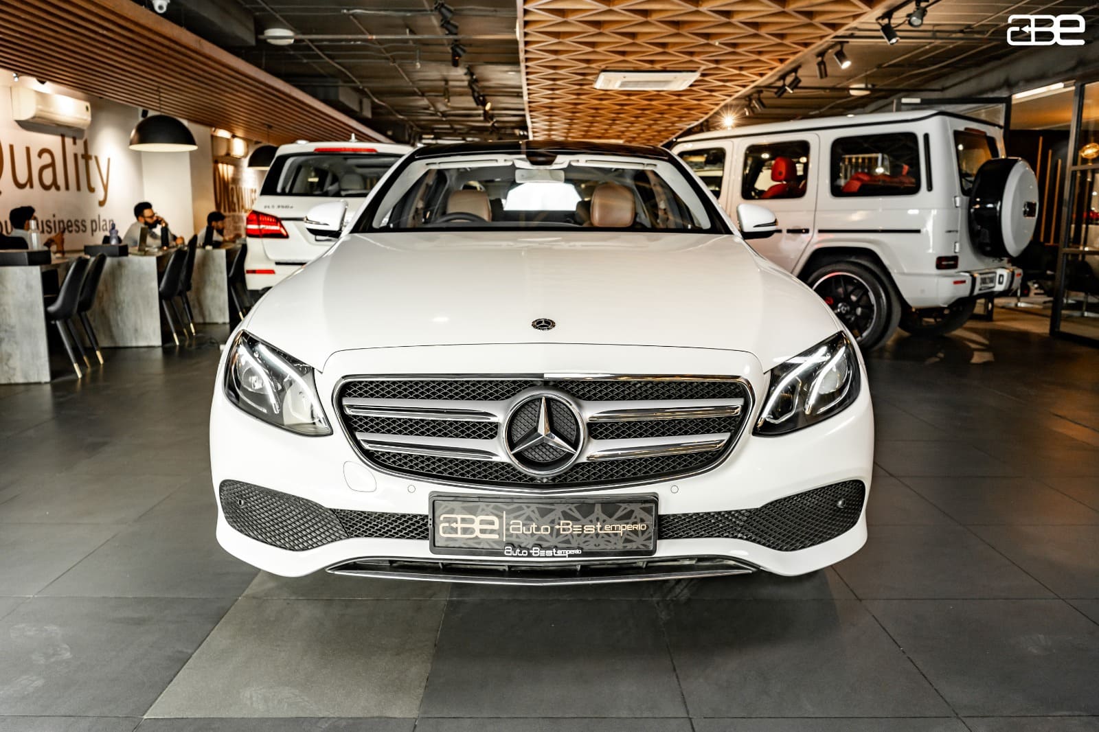 Mercedes-Benz E-Class E 200 EXCLUSIVE