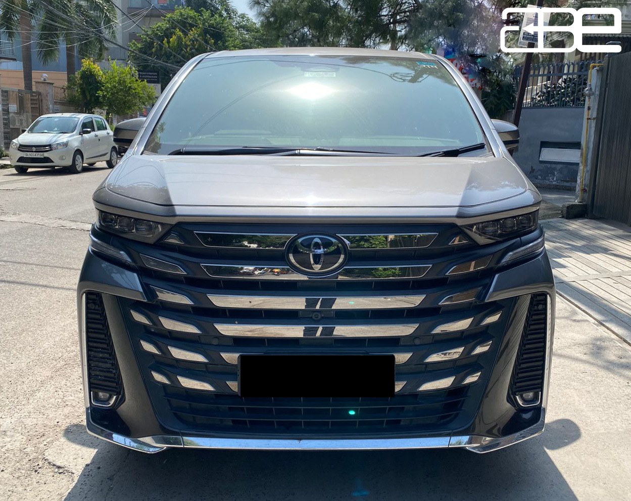 Toyota VELLFIRE EXECUTIVE LOUNGE