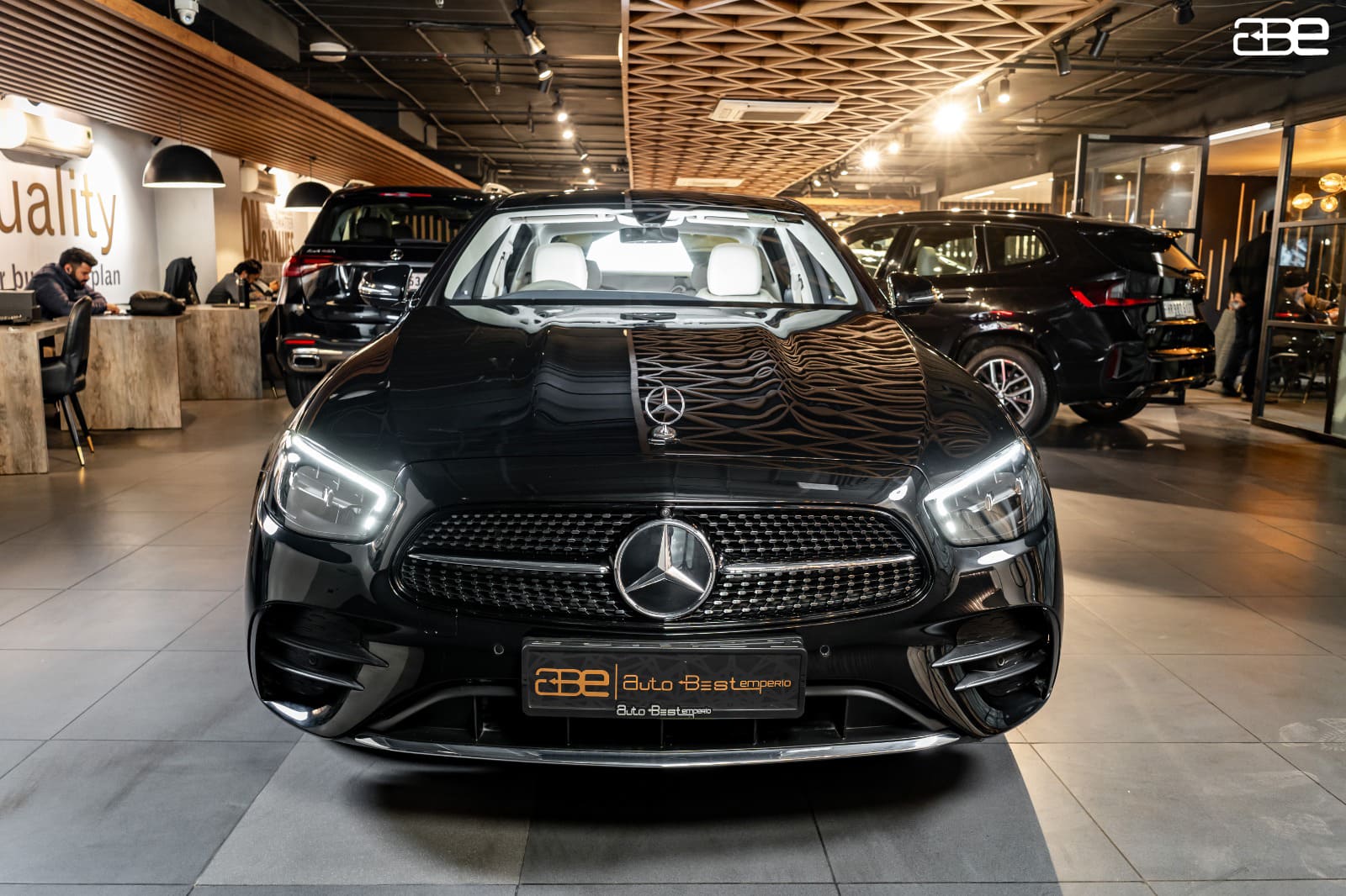 Mercedes-Benz E-Class E 220D EXCLUSIVE