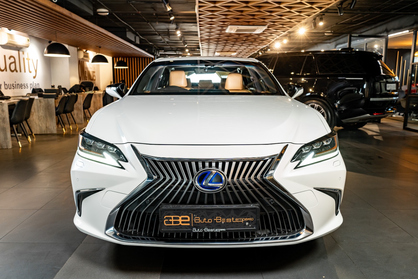 Lexus ES 300 H LUXURY