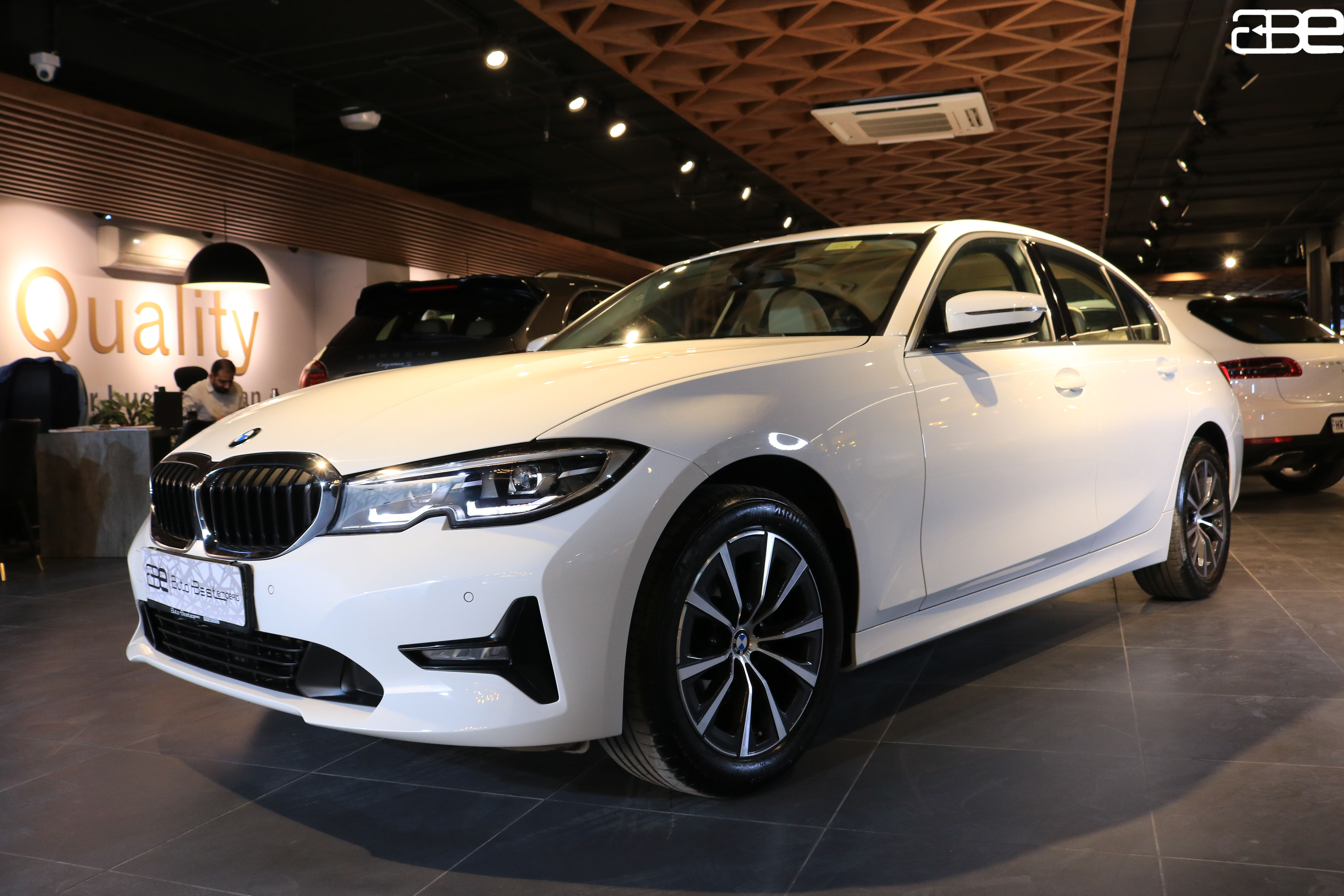 Second Hand Cheap Luxury Cars In Delhi - Second Hand Luxury Cars Under 20 Lakhs