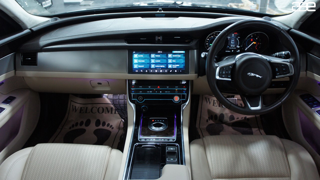Jaguar F-TYPE Interior | Jaguar Albuquerque NM