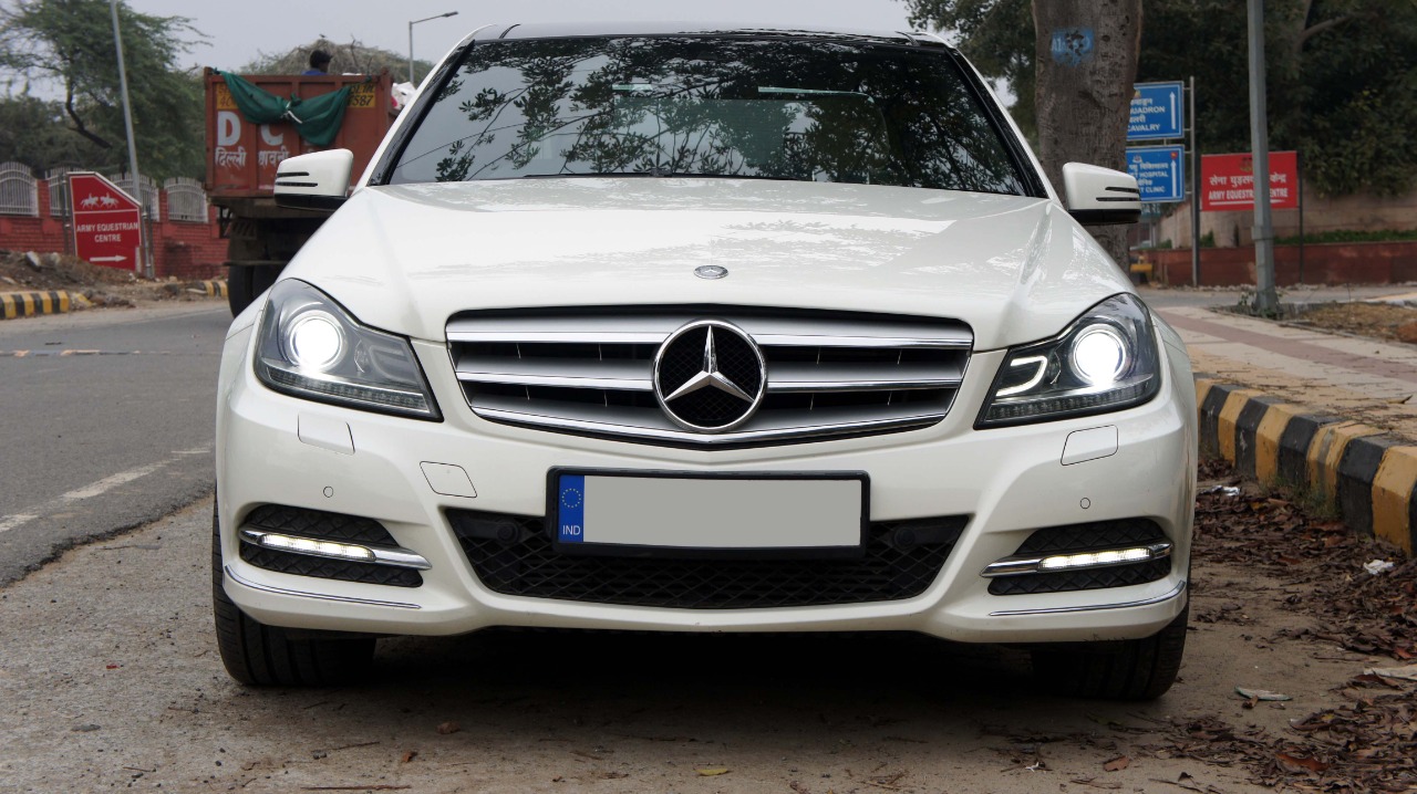 Mercedes-Benz C-Class C220D AVANTGARDE