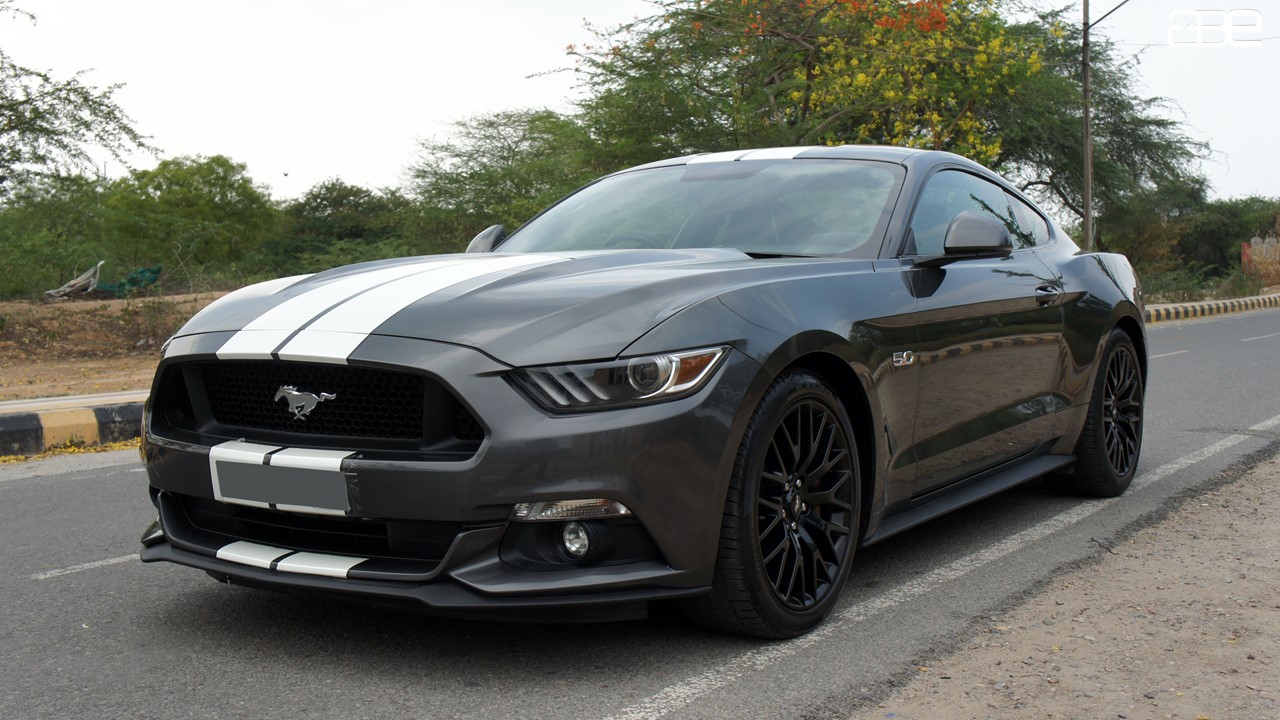 Ford MUSTANG V8 5.0L