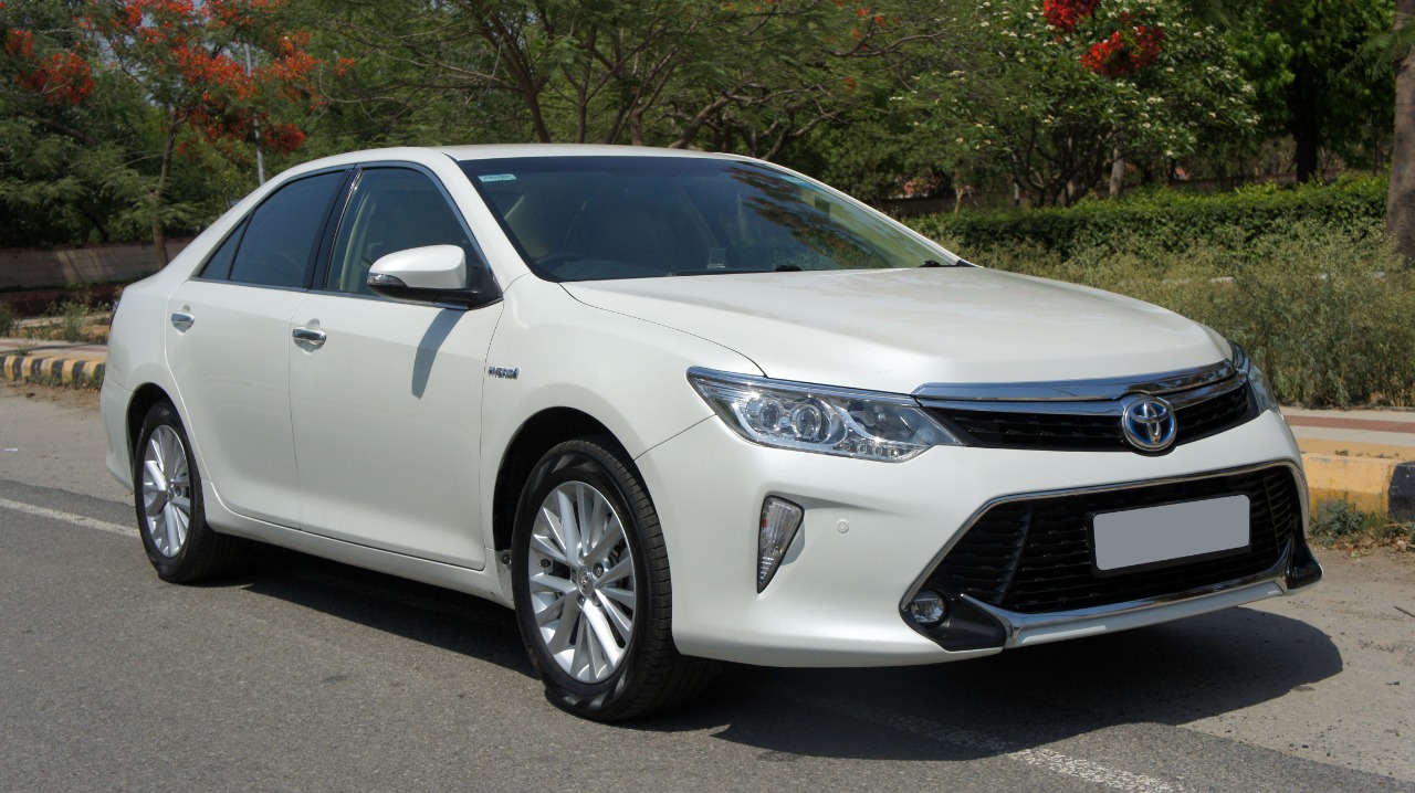 Toyota Camry HYBRID