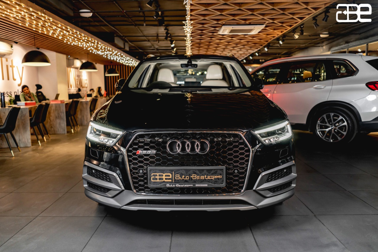 Audi Q3 30 TFSI PREMIUM PLUS