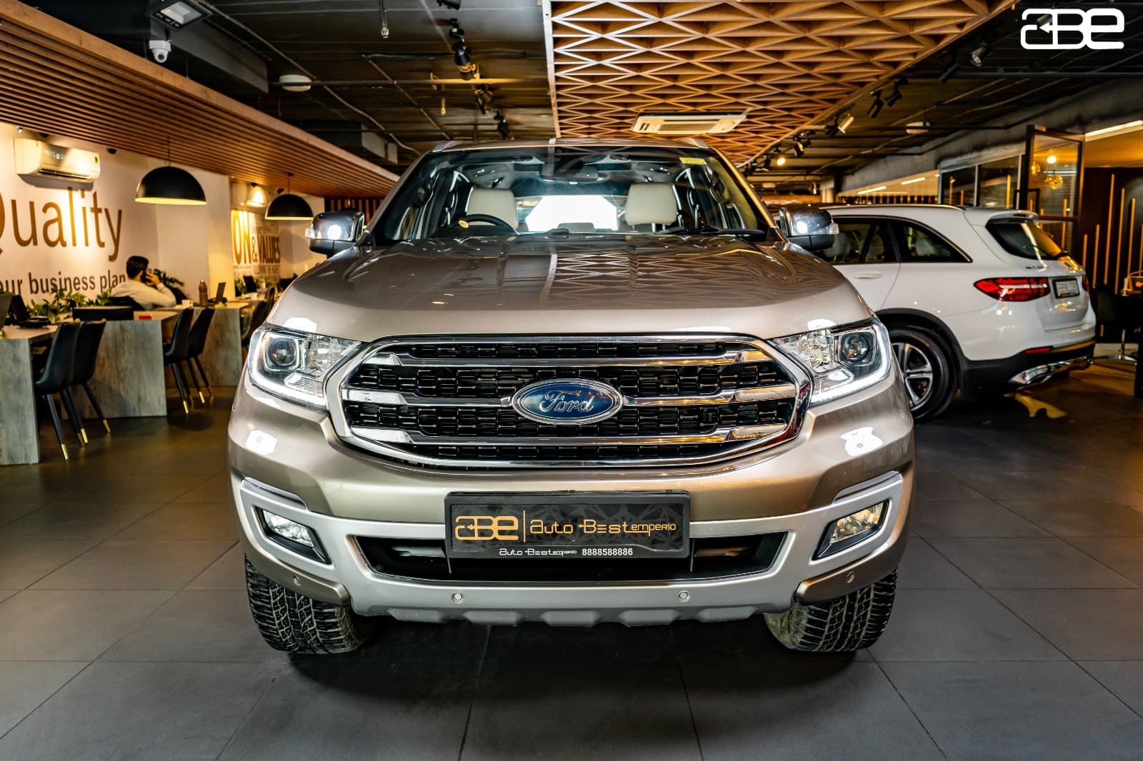 Ford ENDEAVOUR 4*4  AT 3.2 TITANIUM