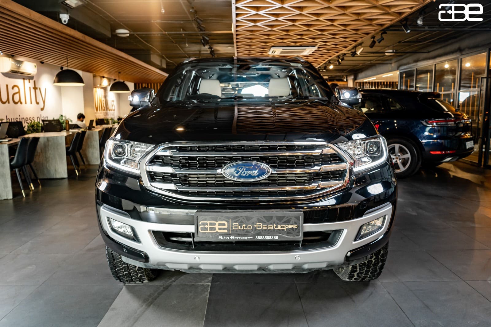 Ford ENDEAVOUR 4*4  AT TITANIUM