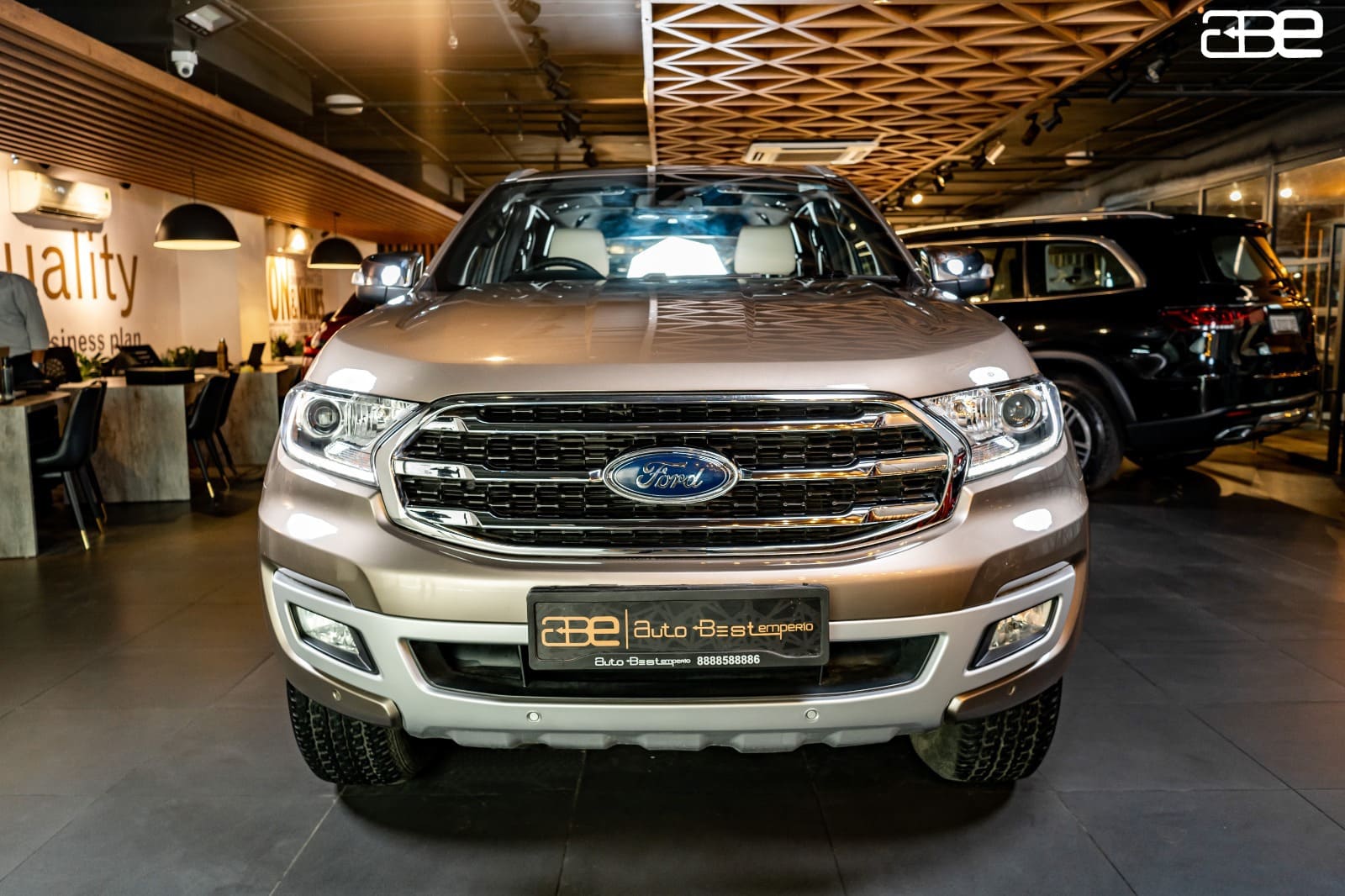 Ford ENDEAVOUR 4*4  AT TITANIUM PLUS 3.2