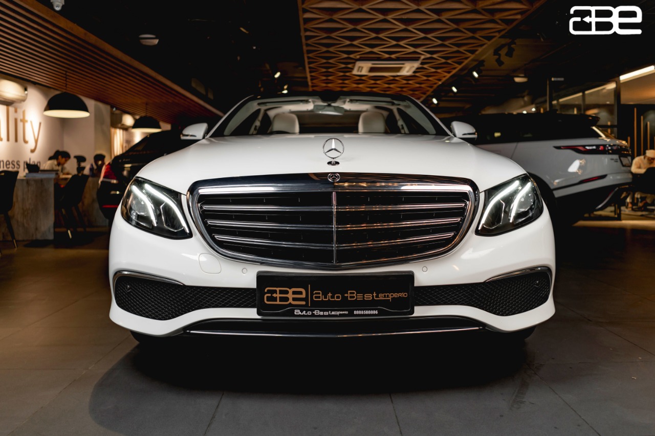 Mercedes-Benz E-220D EXCLUSIVE