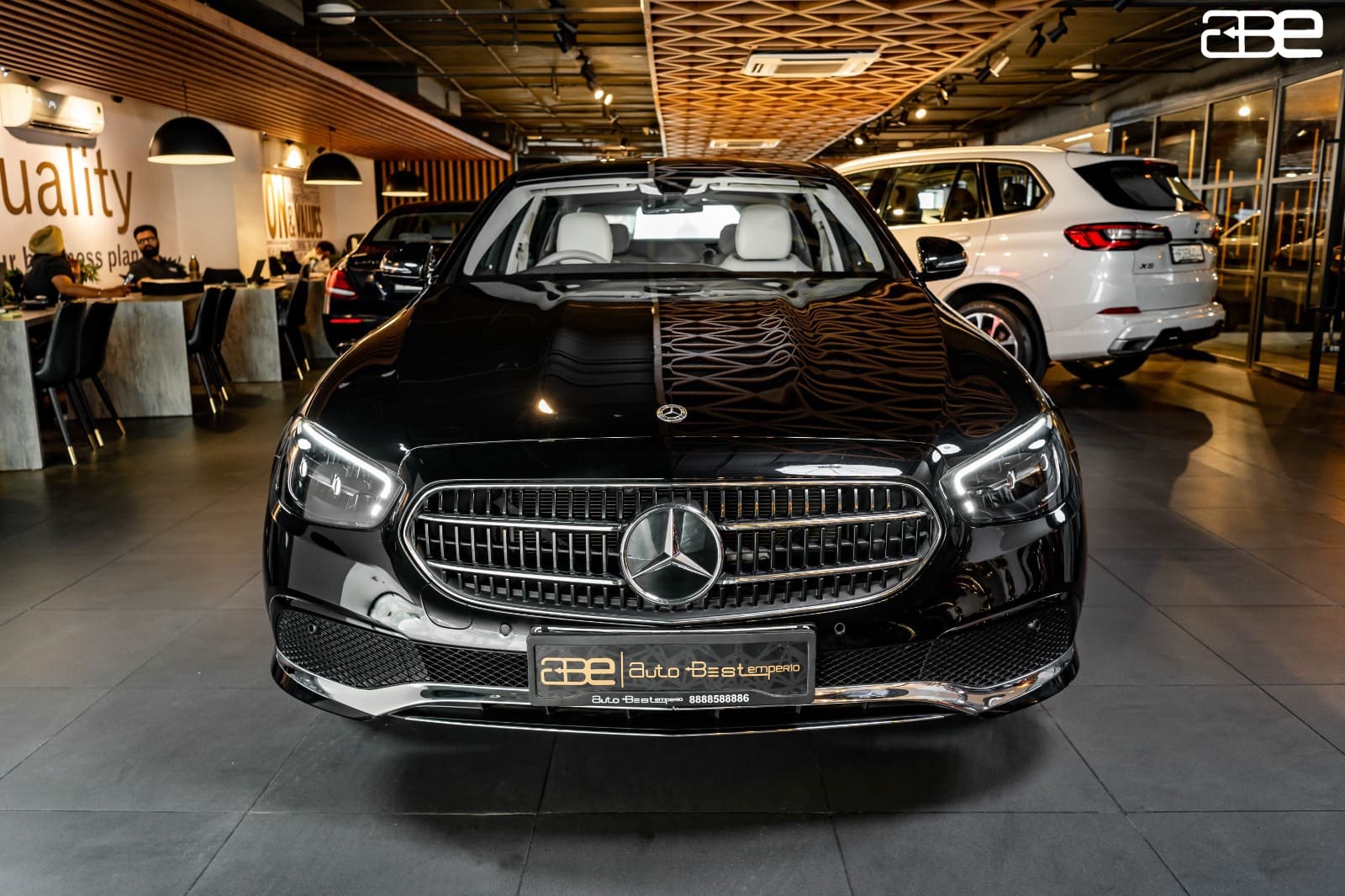 Mercedes-Benz E-Class E-200 EXCLUSIVE