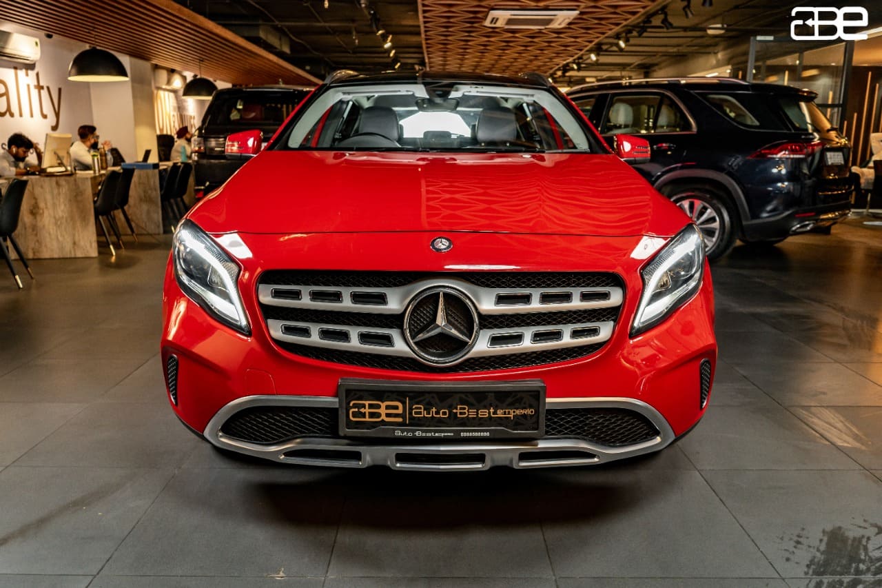 Mercedes-Benz GLA 200 SPORTS