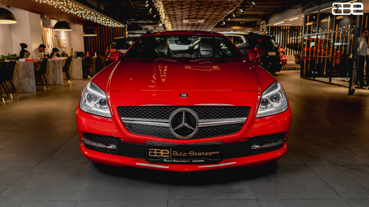 Mercedes-Benz SLK-350 AMG LINE