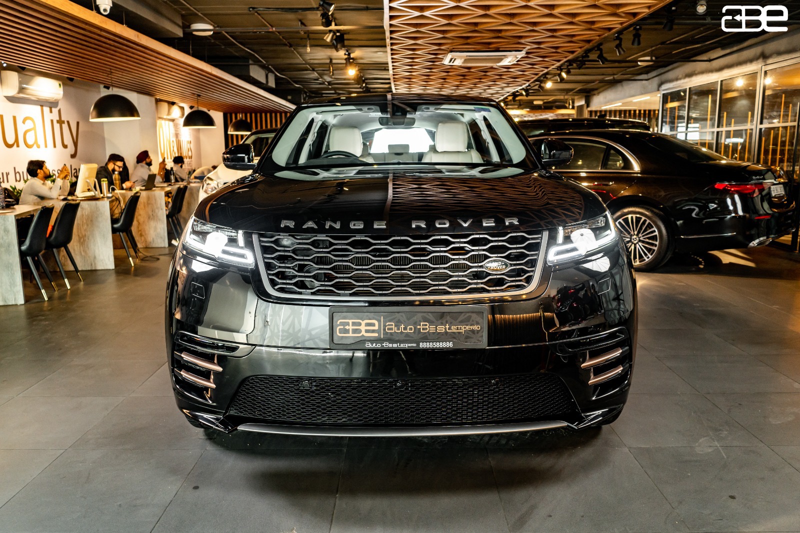 Range Rover Velar S R-DYNAMIC