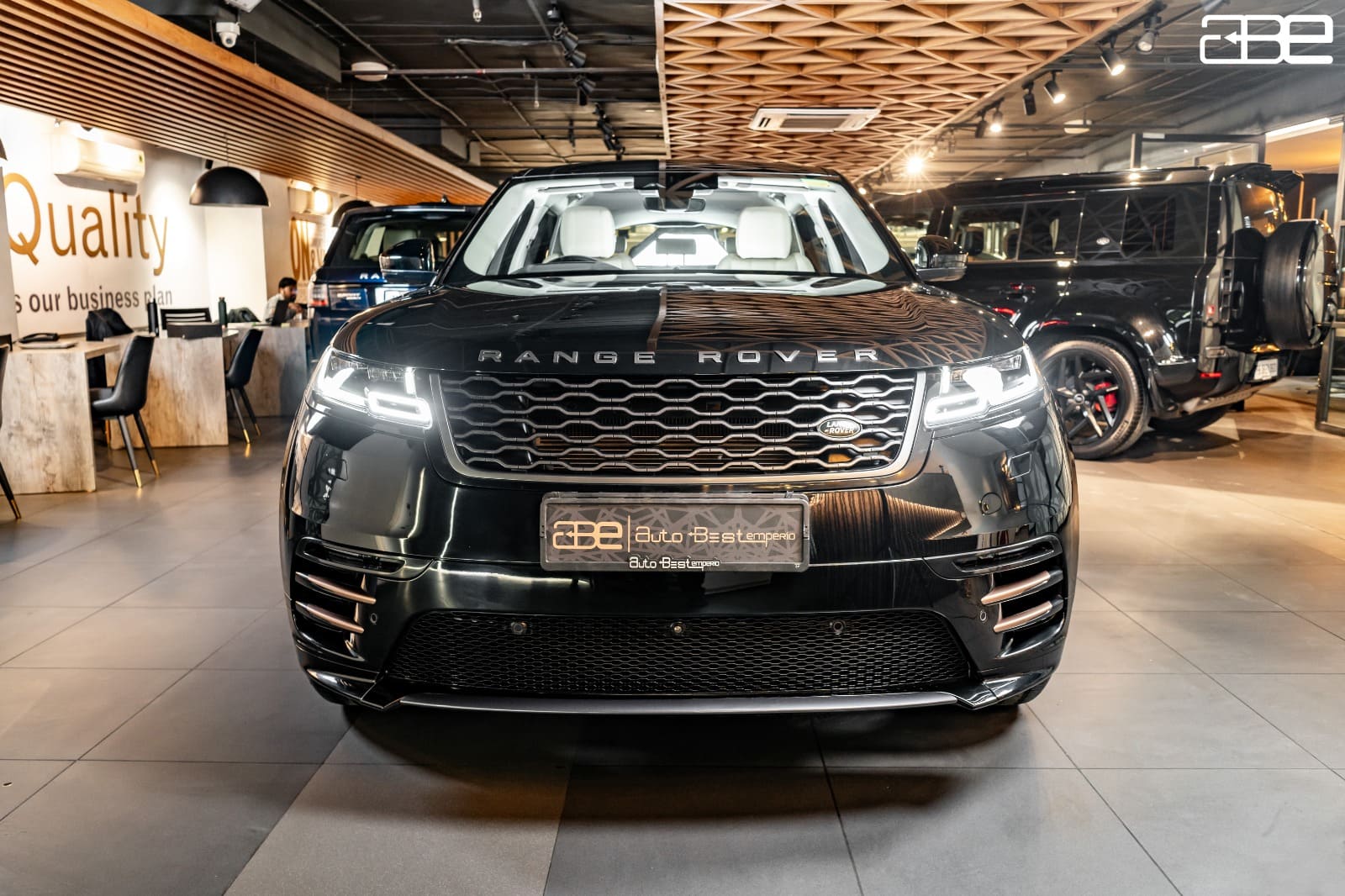Range Rover Velar S R-DYNAMIC