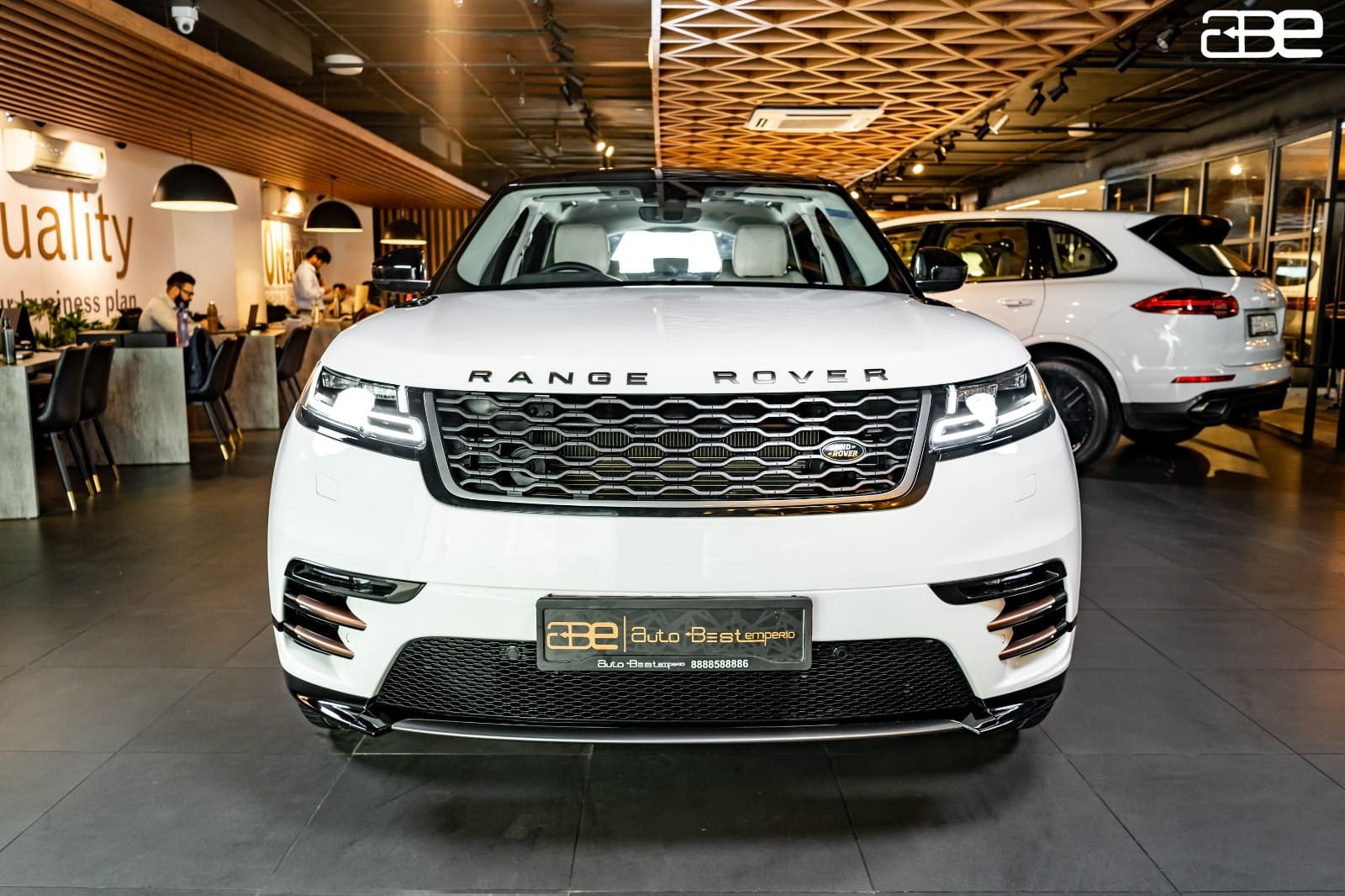 Range Rover Velar S R-DYNAMIC