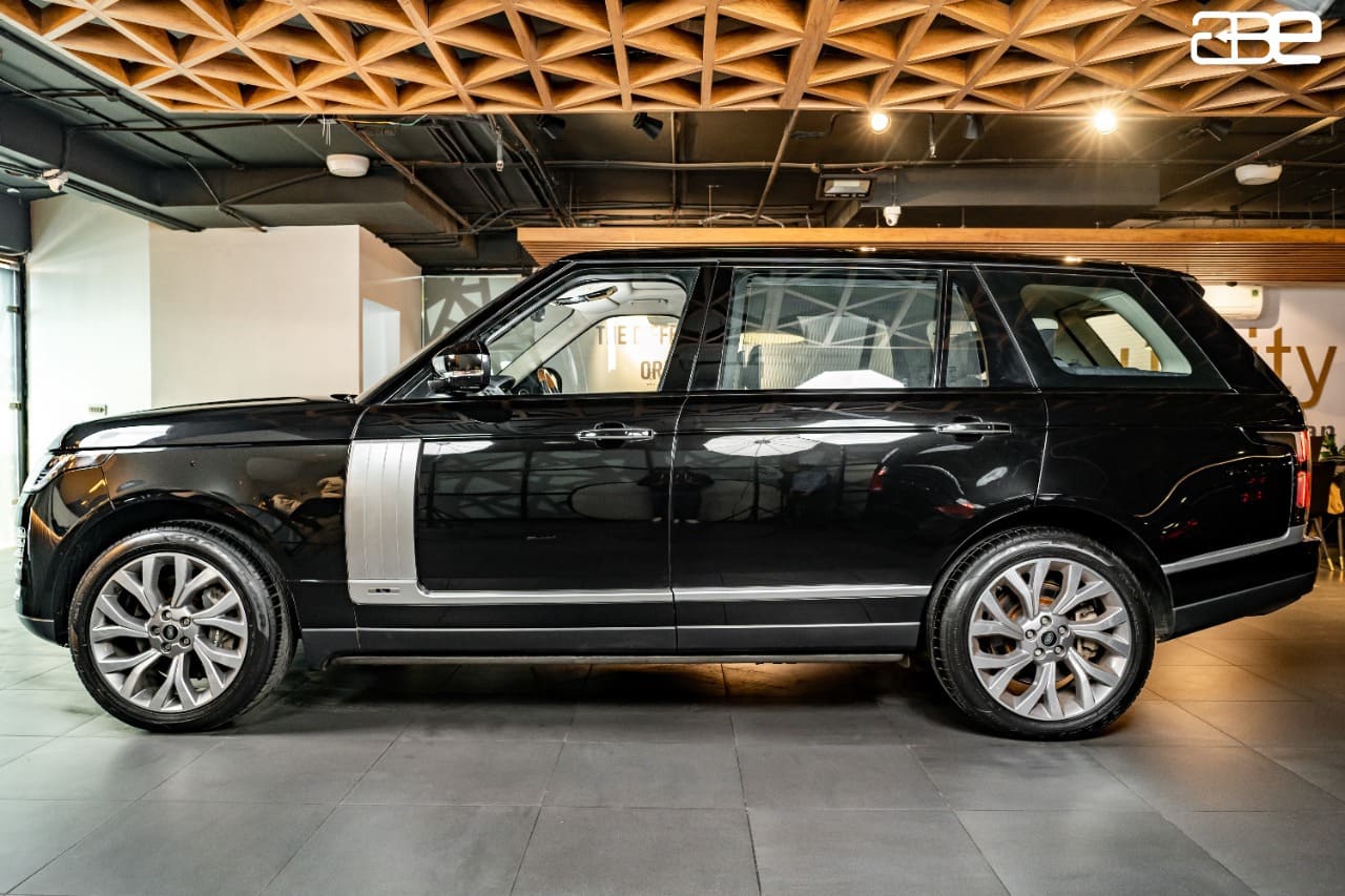 Pre Owned Range Rover VOGUE LWB AUTOBIOGRAPHY