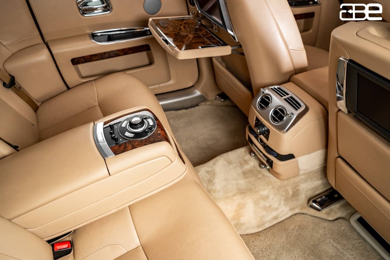 Chiếc Rolls Royce Ghost đăng ký lần đầu tại Việt Nam năm 2015 giá chỉ bằng 14  xe Mới
