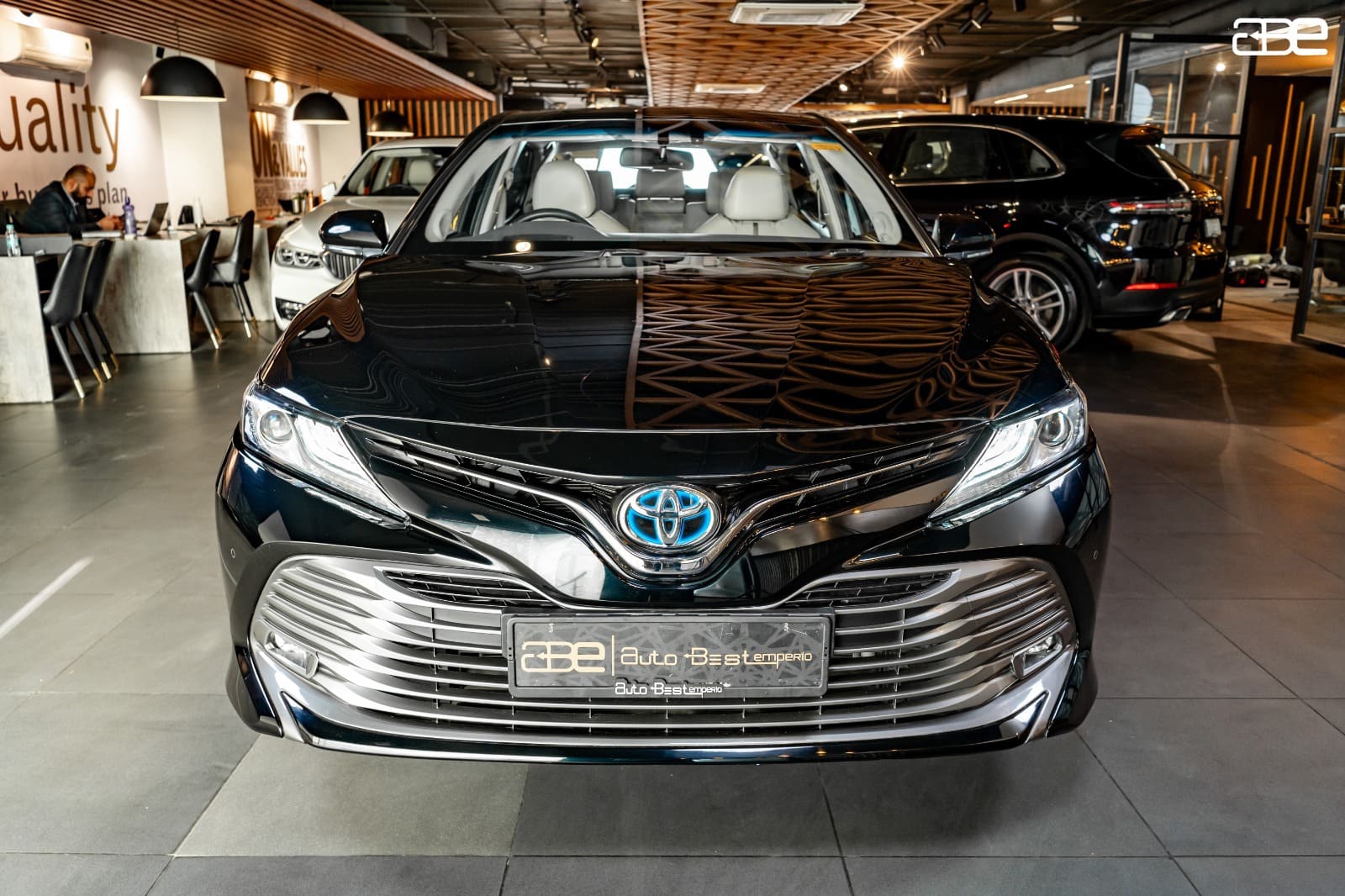 Toyota Camry HYBRID 2.5L