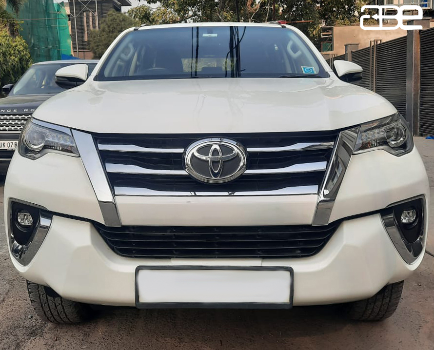 Toyota Fortuner 2.8L A/T