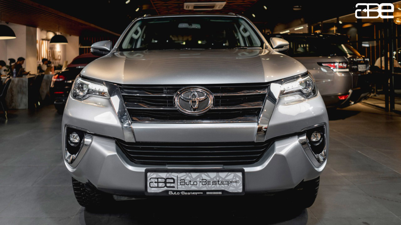 Toyota Fortuner 2 WD A/T
