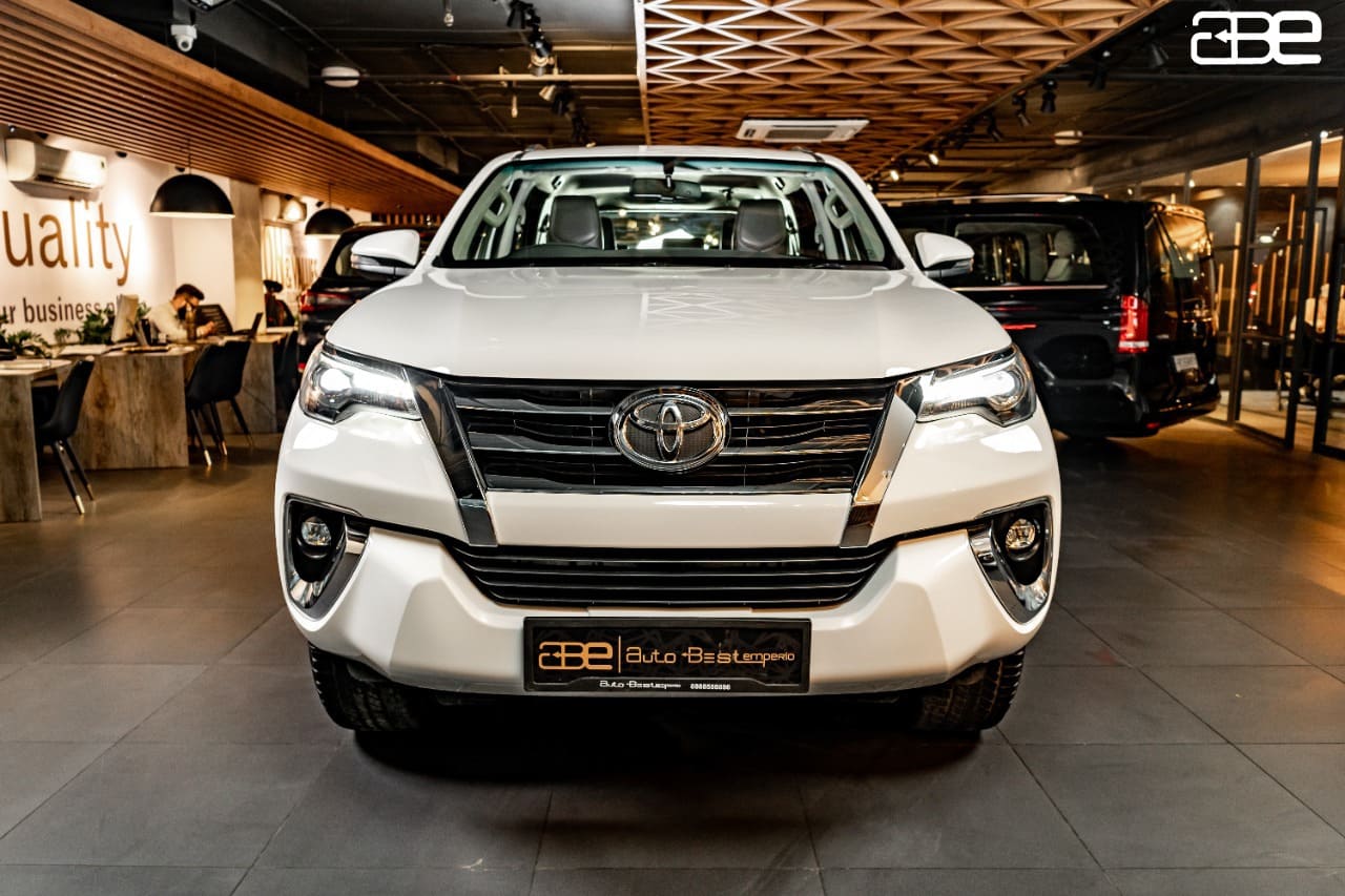 Toyota Fortuner 4*2 AT