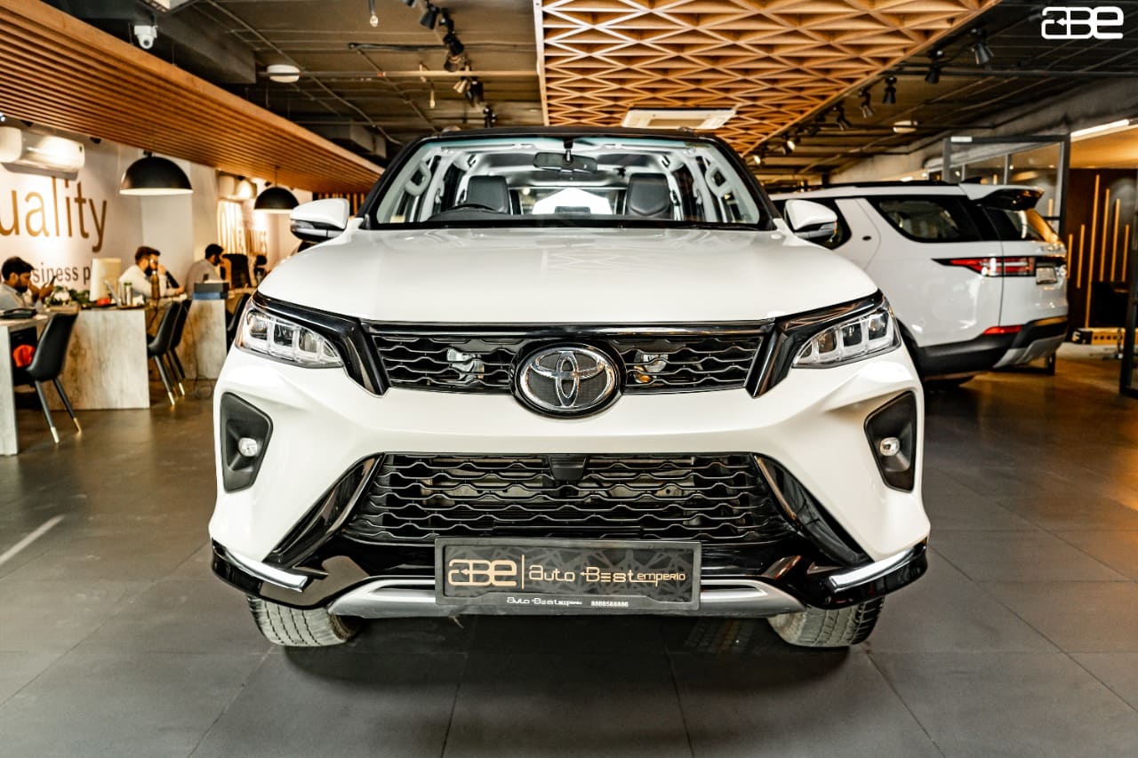 Toyota FORTUNER LEGENDER 4X2 A/T 2.8L