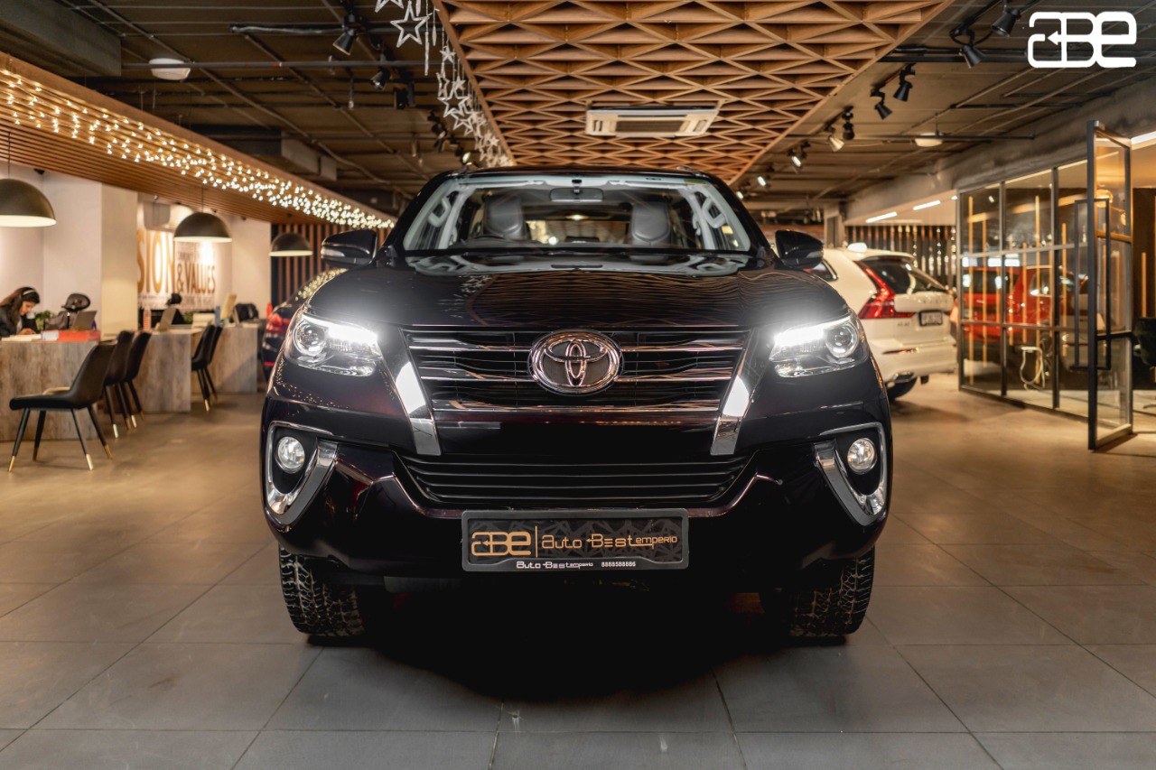 Toyota FORTUNER SIGMA 4 AT