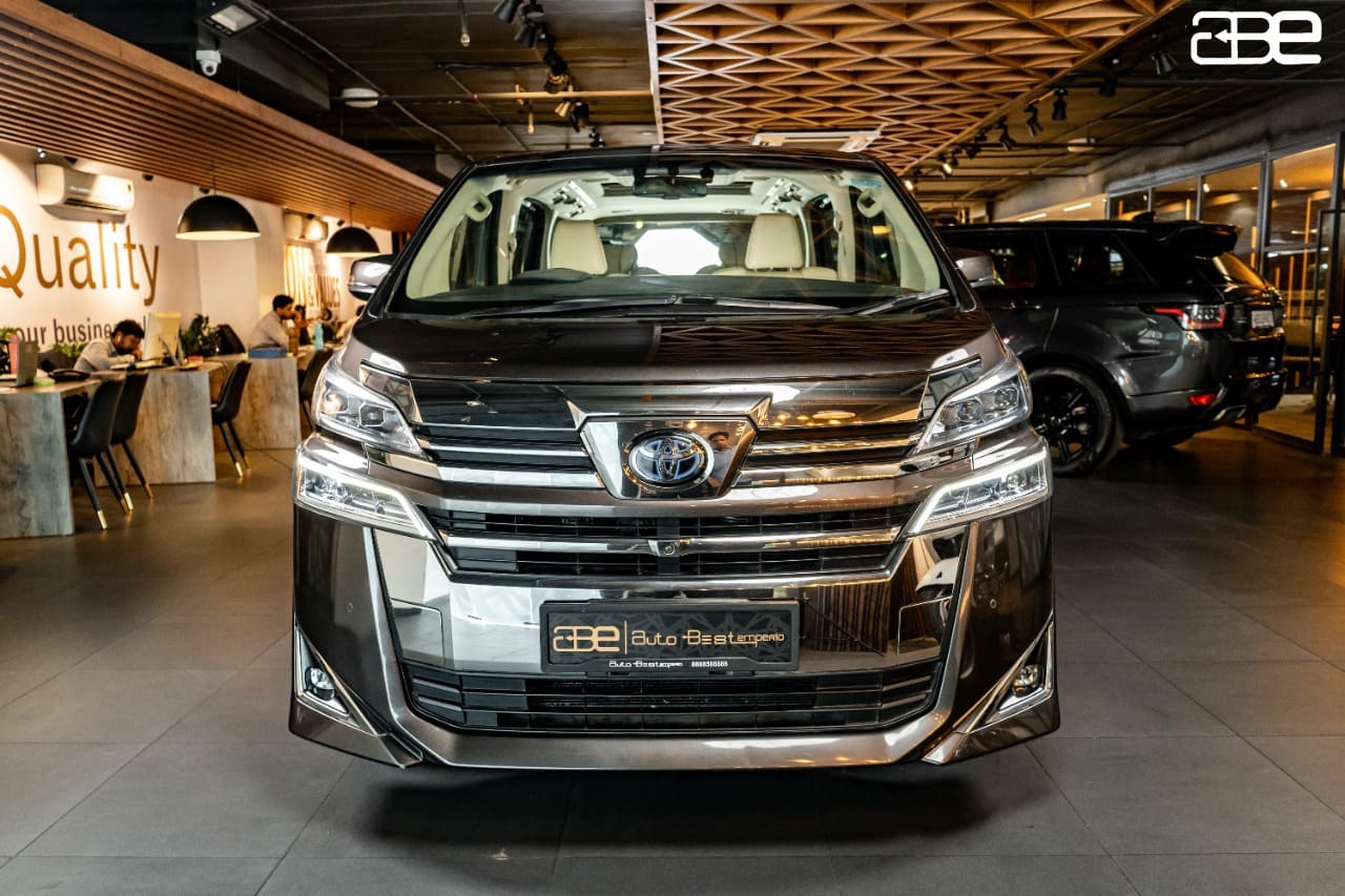 Toyota VELLFIRE EXECUTIVE LOUNGE