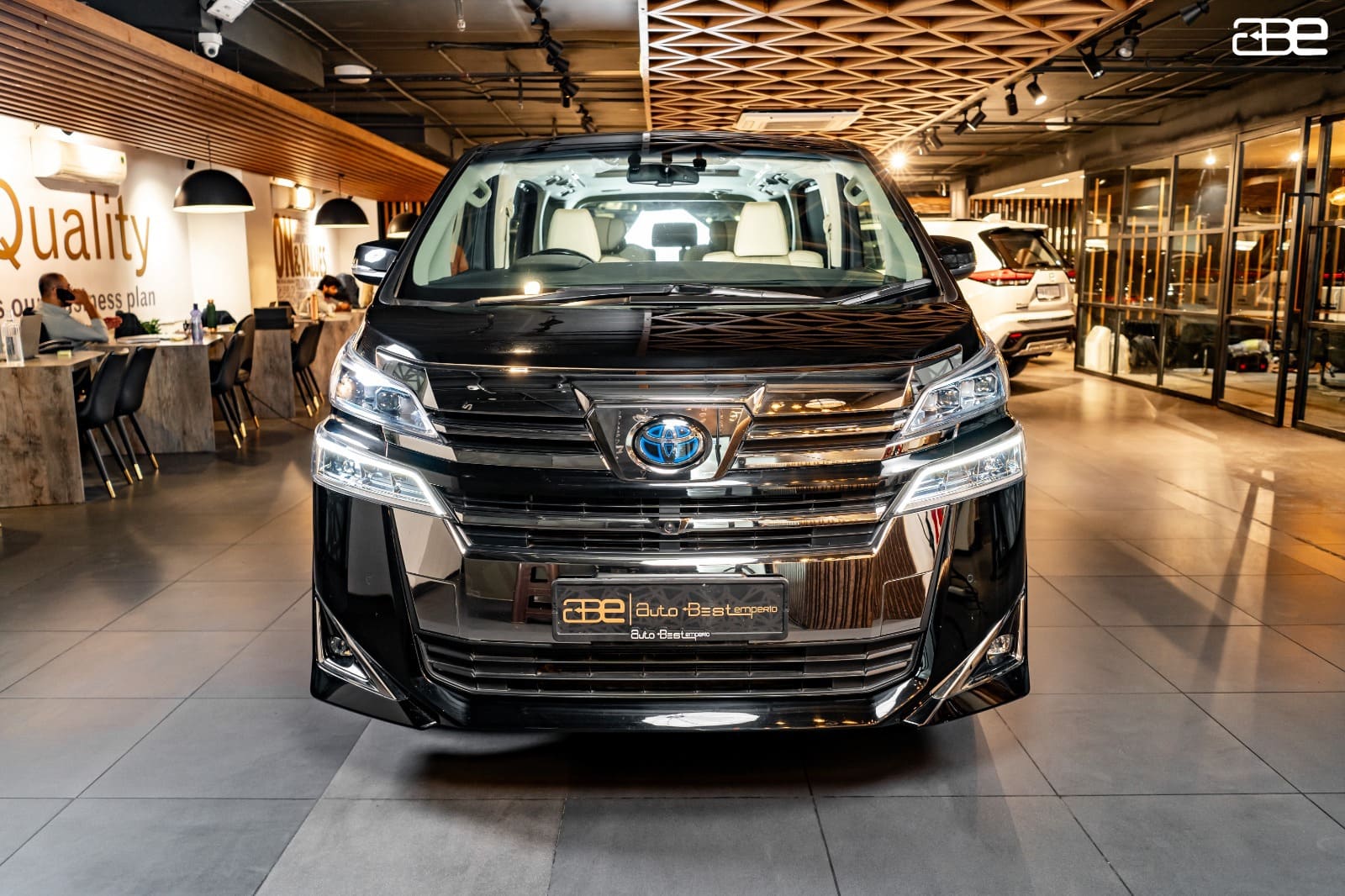 Toyota VELLFIRE EXECUTIVE LOUNGE