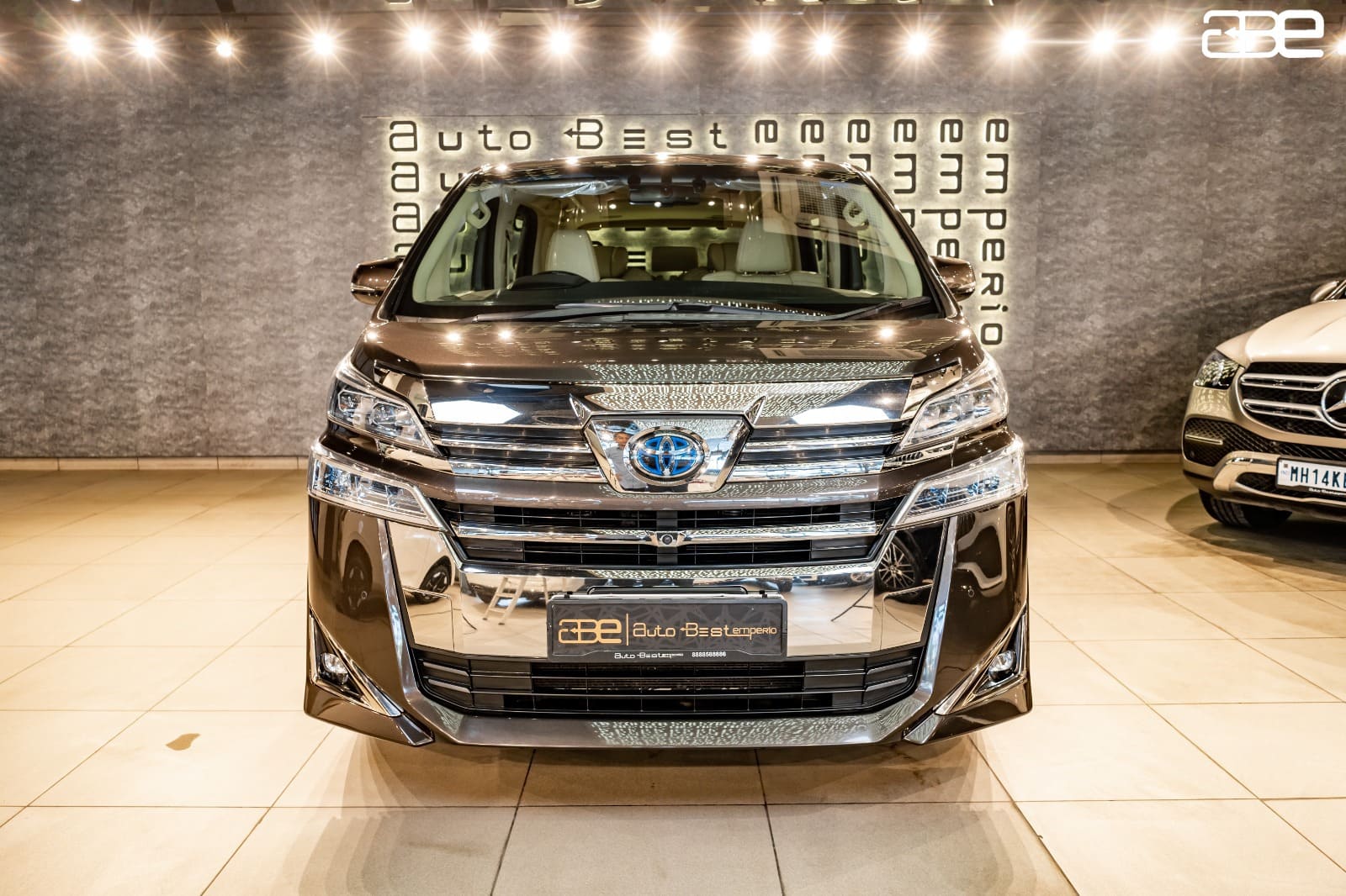 Toyota VELLFIRE EXECUTIVE LOUNGE