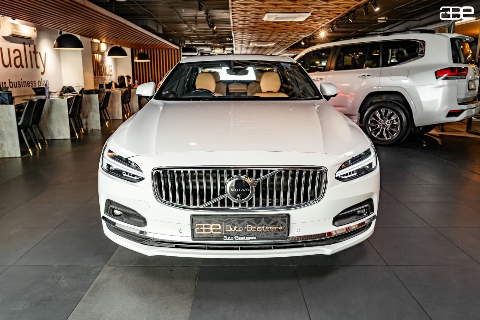 Volvo S90 Inscription B5