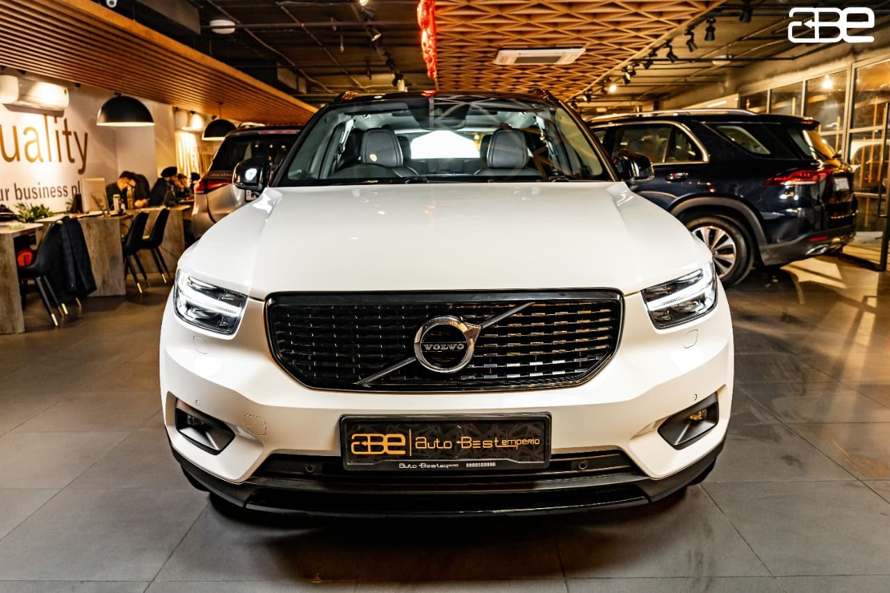 Volvo XC40 T4 R DESIGN