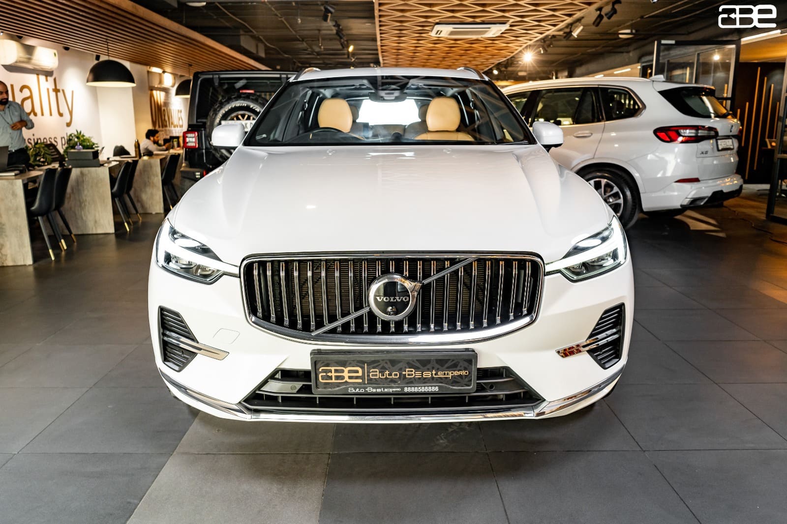 Volvo XC60 ULTIMATE 2.0L